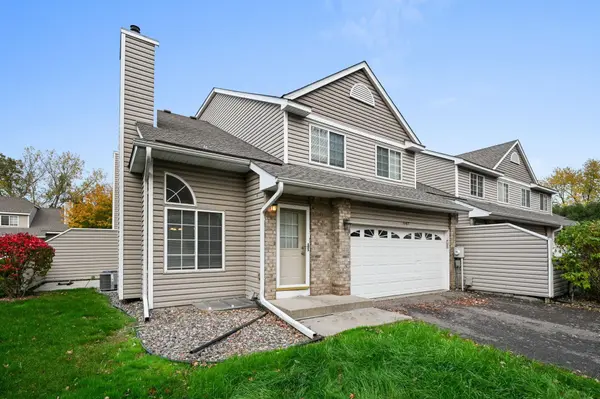 1067 S Fillmore CIR NE, Fridley, MN 55432