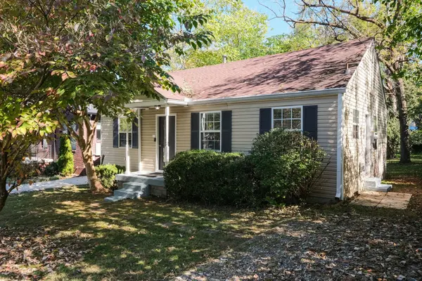 913 Emmett Ave, Nashville, TN 37206