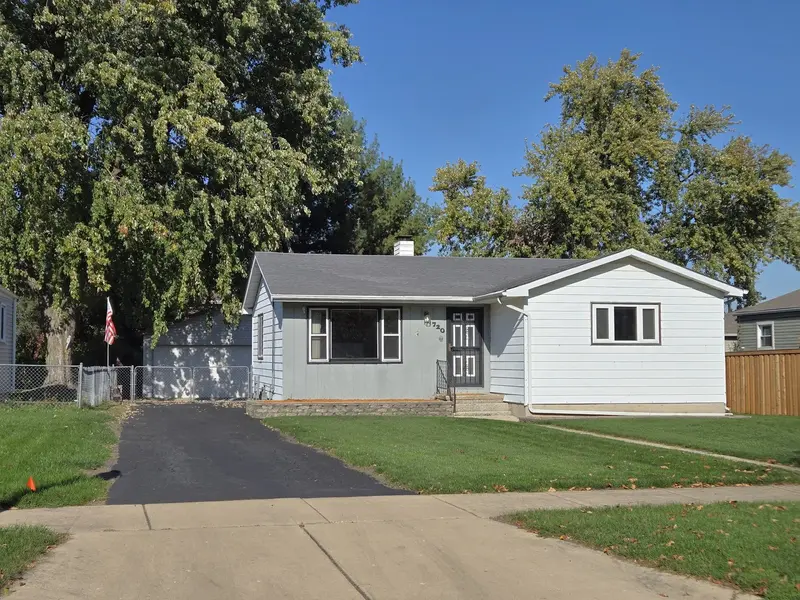 720 E Le Moyne AVE, Lombard, IL 60148