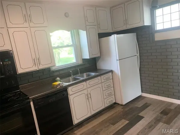 307 E Apple AVE, Owensville, MO 65066