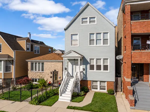 4908 W Byron ST, Chicago, IL 60641