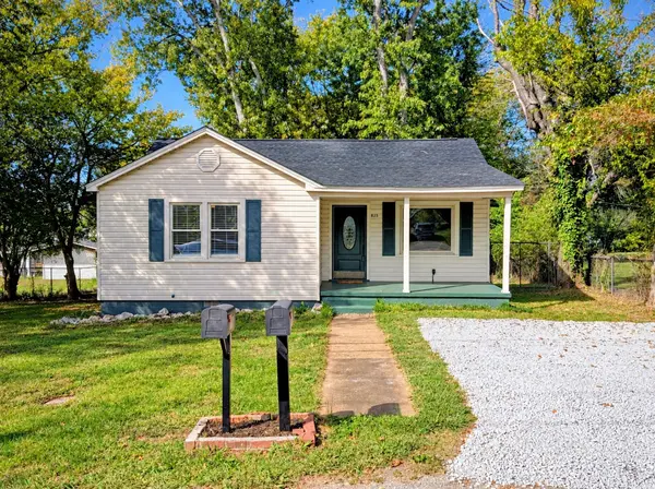 825 Lang St #NE, Cleveland, TN 37311