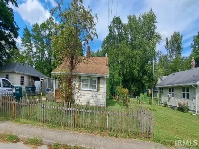 2606 E 8Th ST, Muncie, IN 47302-3882