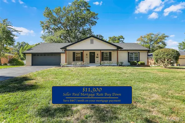 741 Dougherty PL, Kirkwood, MO 63122