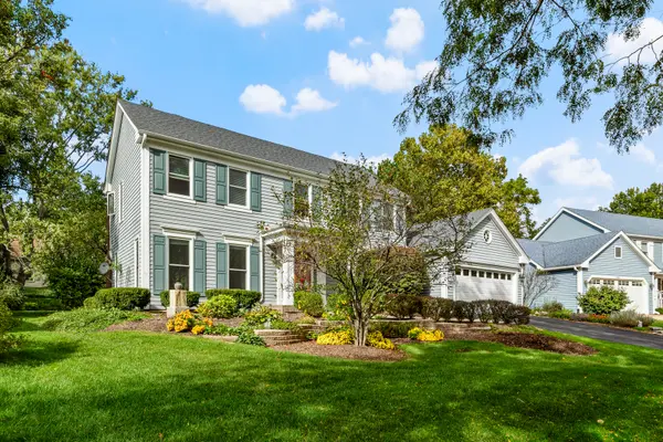 2057 Wexford CIR, Wheaton, IL 60189