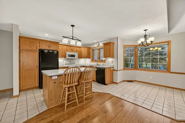 2624 Tuxedo LN NW, Rochester, MN 55901
