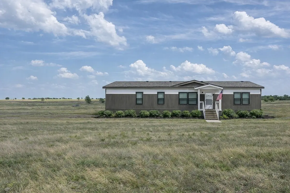 Lot 40 Prado Vista, Elgin, TX 78621