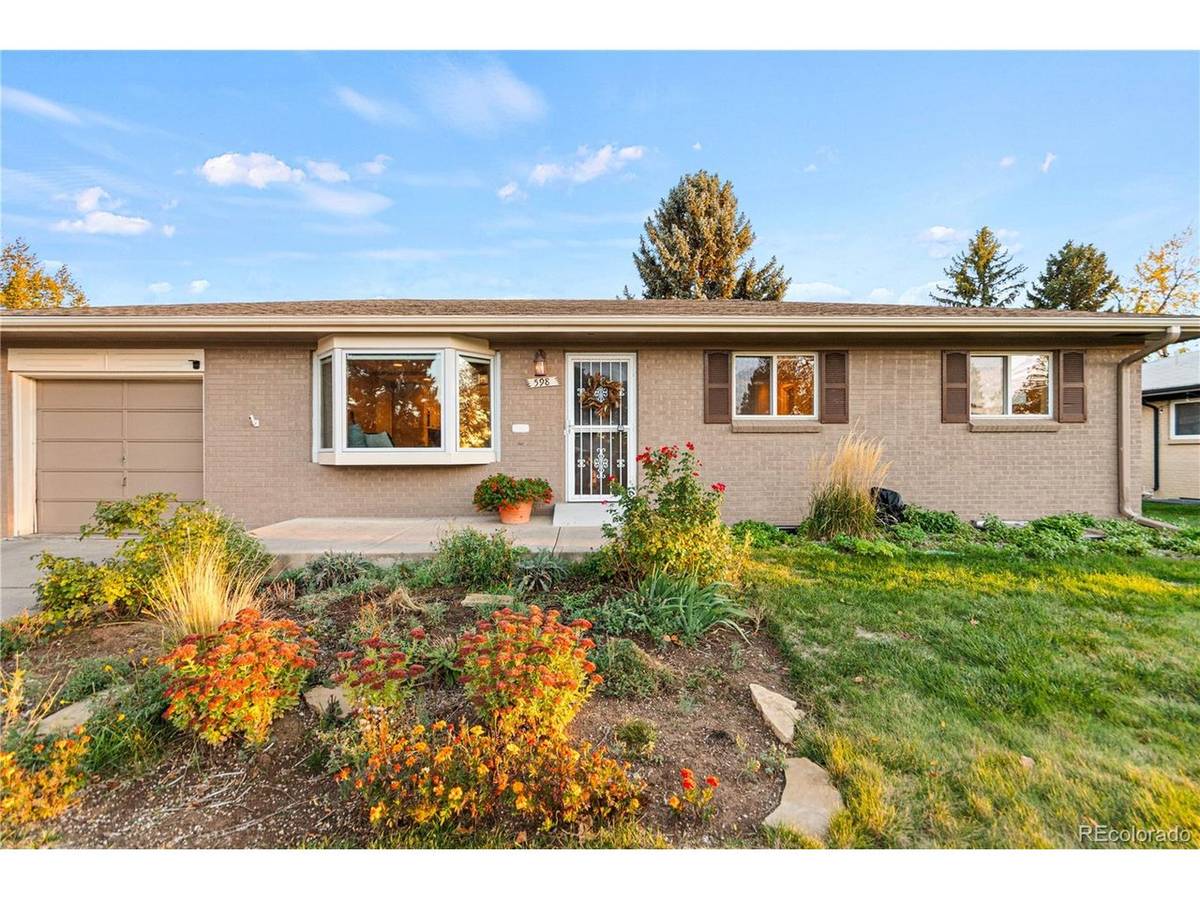 598 W Valleyview, Littleton, CO 80120