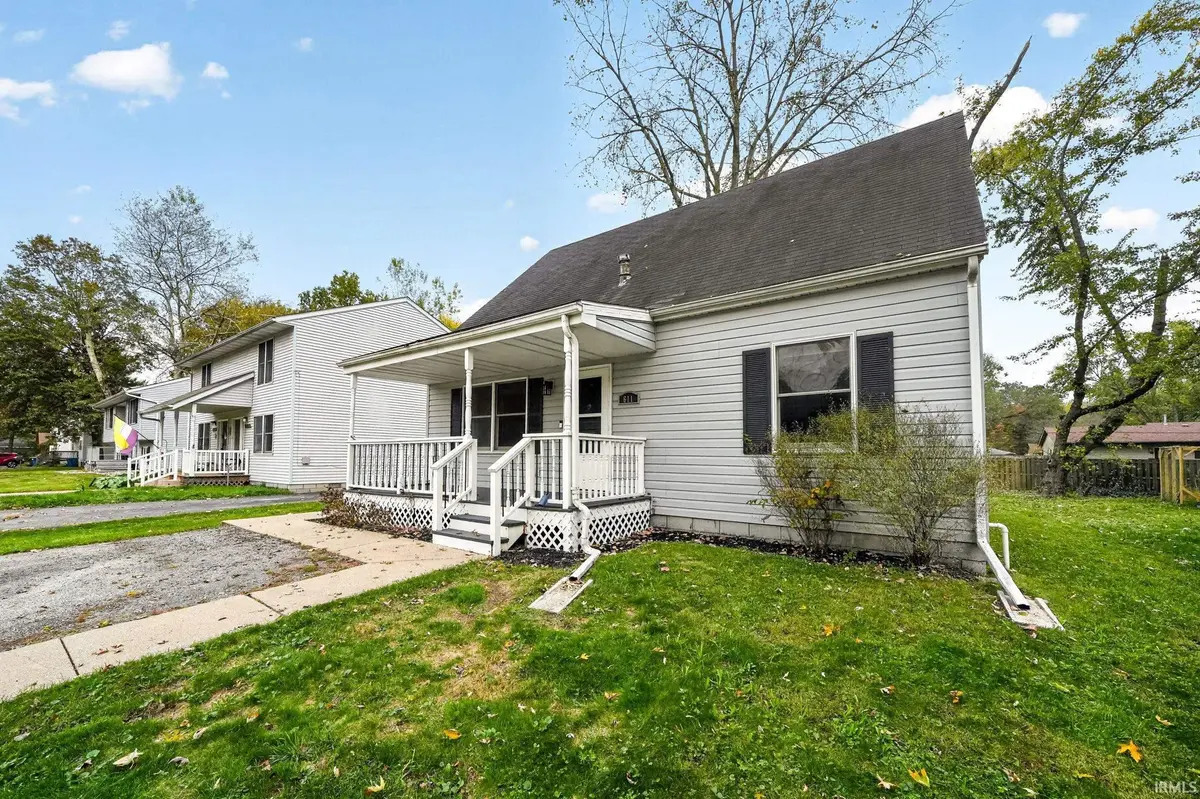 611 S 23 ST, Chesterton, IN 46304-2713