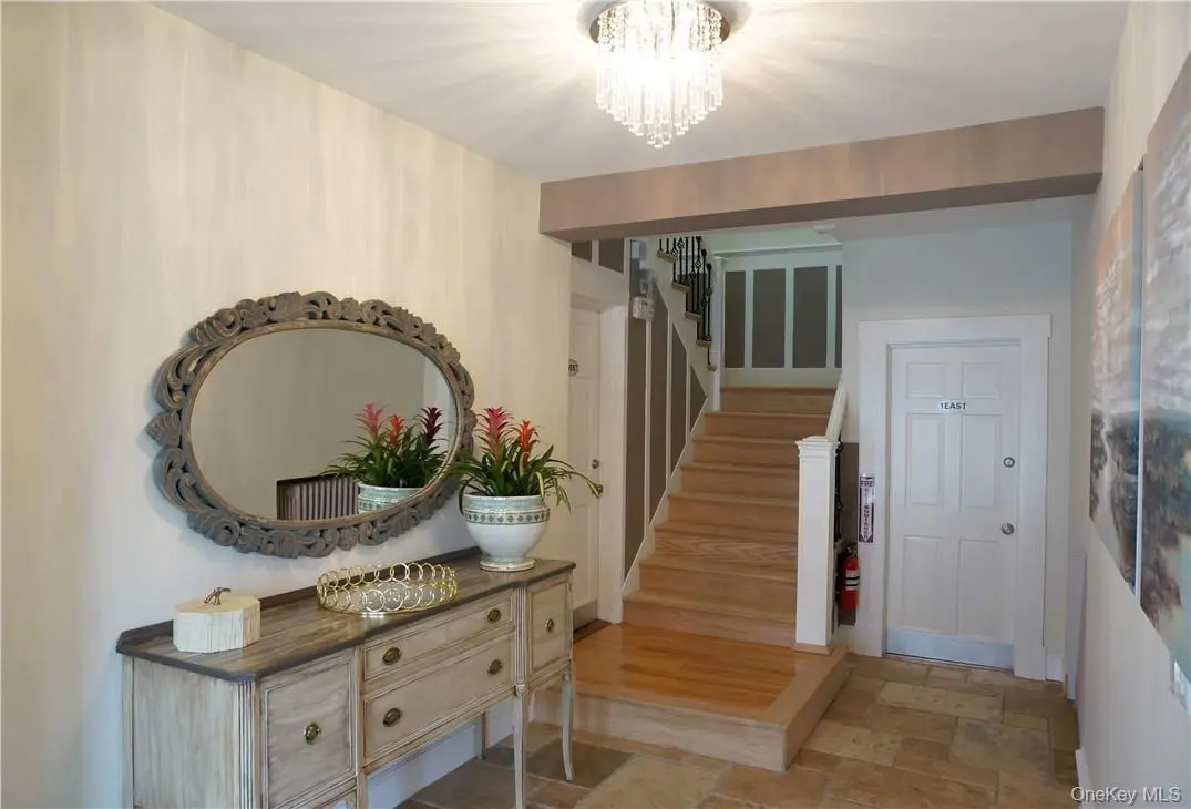 80 Dunwoodie ST #2E, Yonkers, NY 10704