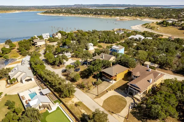 1464 Lakeside DR W, Canyon Lake, TX 78133