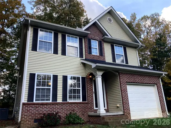207 Aceland CIR, Salisbury, NC 28146