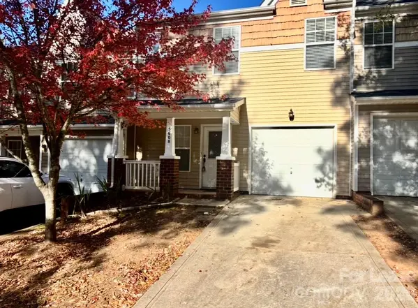 5608 Santeelah CT #5608, Charlotte, NC 28217