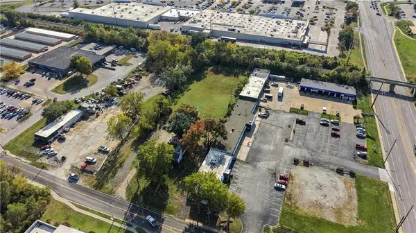 604 SW South AVE, Blue Springs, MO 64014