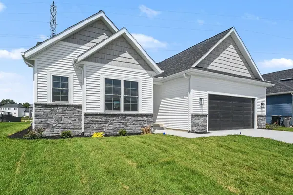 11377 Albany Ridge DR, Osceola, IN 46561