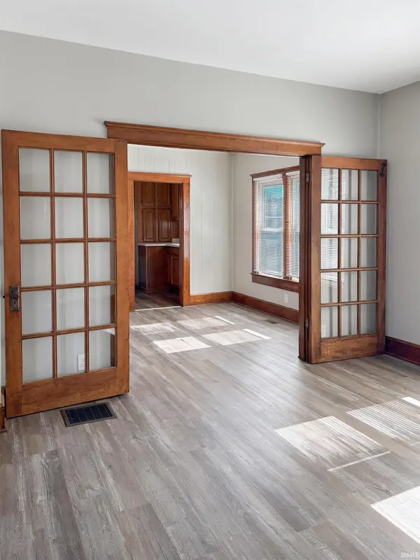 1418 Vine ST, Jasper, IN 47546