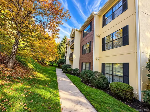 41 Huntington CIR #41, Peekskill, NY 10566