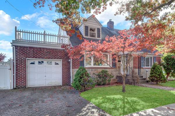 26204 83rd AVE, Glen Oaks, NY 11004