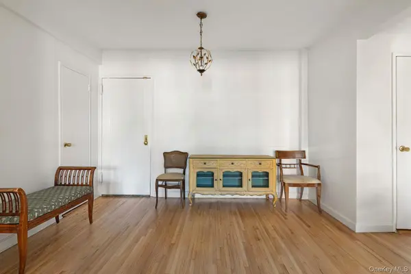 68-61 Yellowstone Blvd #518, Forest Hills, NY 11375