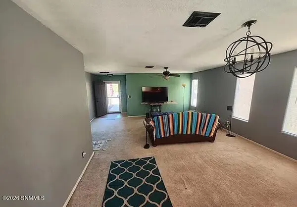 1128 Kilbourne Hole DR, Las Cruces, NM 88012
