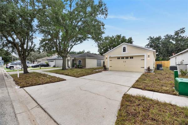 1614 MOSAIC FOREST DR, Seffner, FL 33584