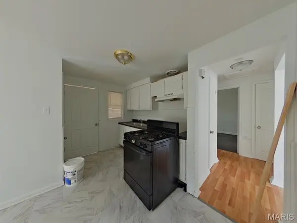 1816 N Hanley RD, Normandy, MO 63114
