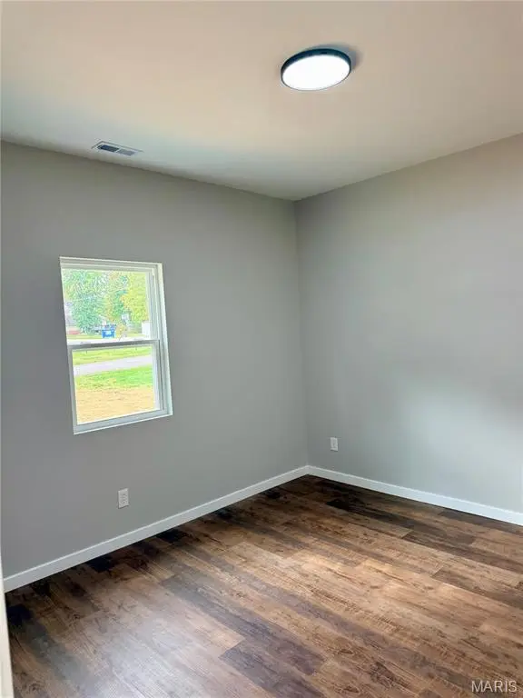 513 Clay S, New London, MO 63459
