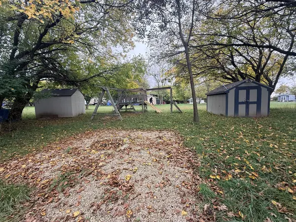 29-182 Woodhaven Lakes, Sublette, IL 61367