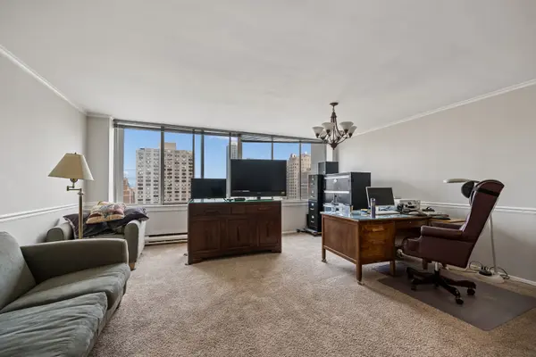 1 E Schiller ST #20C, Chicago, IL 60610