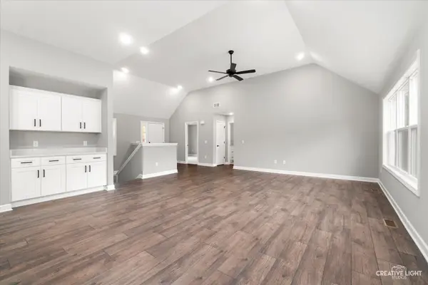 908 Bainbridge CT, Sandwich, IL 60548