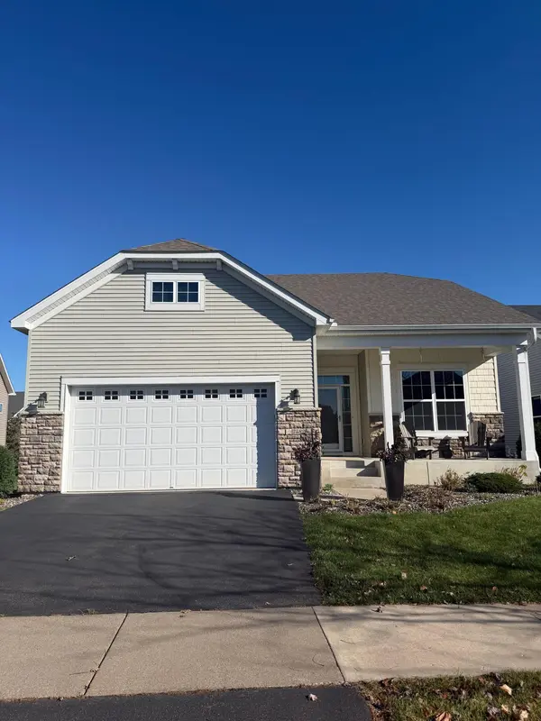 7482 Queensland LN N, Maple Grove, MN 55311