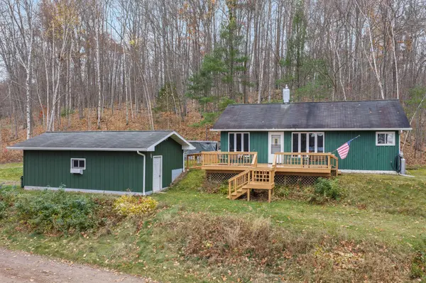 N810 Holy Island RD, Sarona, WI 54870