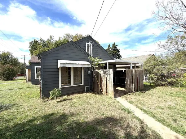 1427 S 14th ST, Chickasha, OK 73018