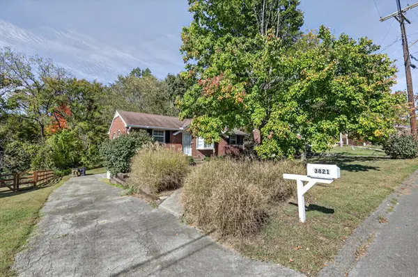 3821 Valley Ridge Dr, Nashville, TN 37211