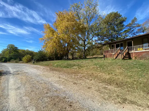 53 Holliman Ln, Carthage, TN 37030