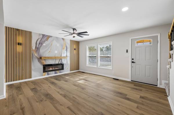 411 Newman Dr, Clarksville, TN 37042