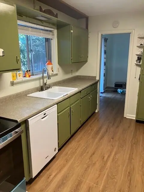 1905 Hixson Pike, Chattanooga, TN 37405