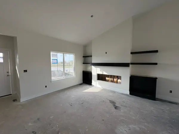 5914 Plumthicket St, Bel Aire, KS 67226