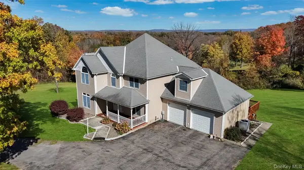 24 Glen Ridge RD, Hopewell Junction, NY 12533