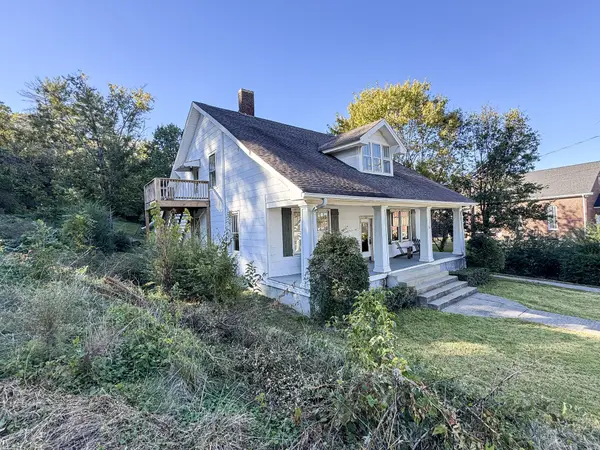 306 Church St, Hartsville, TN 37074