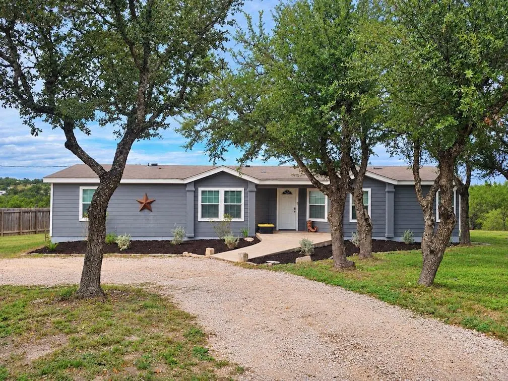 1343 Harmon Hills RD, Dripping Springs, TX 78620