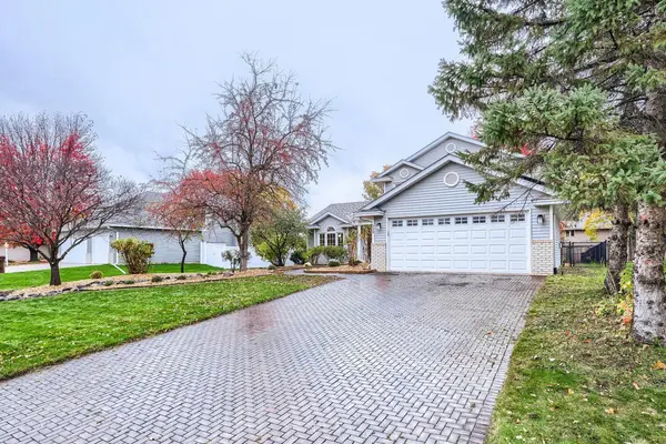 1119 Bonnieview DR, Woodbury, MN 55129