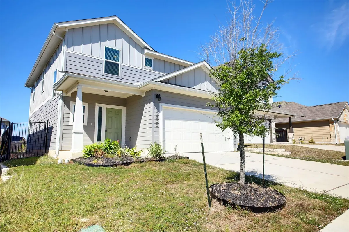 10906 Sentinel DR, Austin, TX 78747