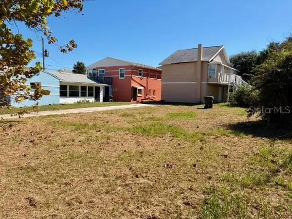 415 5TH AVE, Daytona Beach, FL 32118