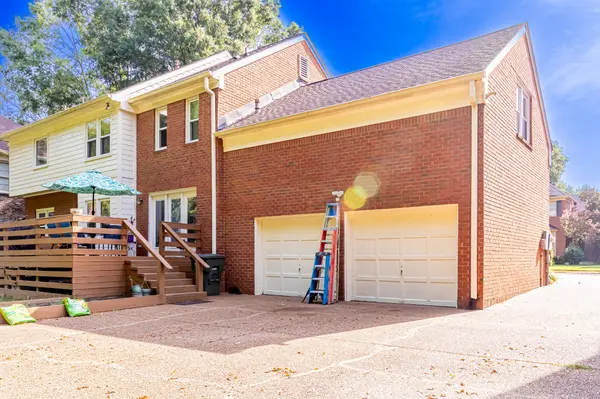 1705 Nottingham Pl, Nashville, TN 37221