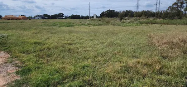 143 Nink RD, Smithville, TX 78957