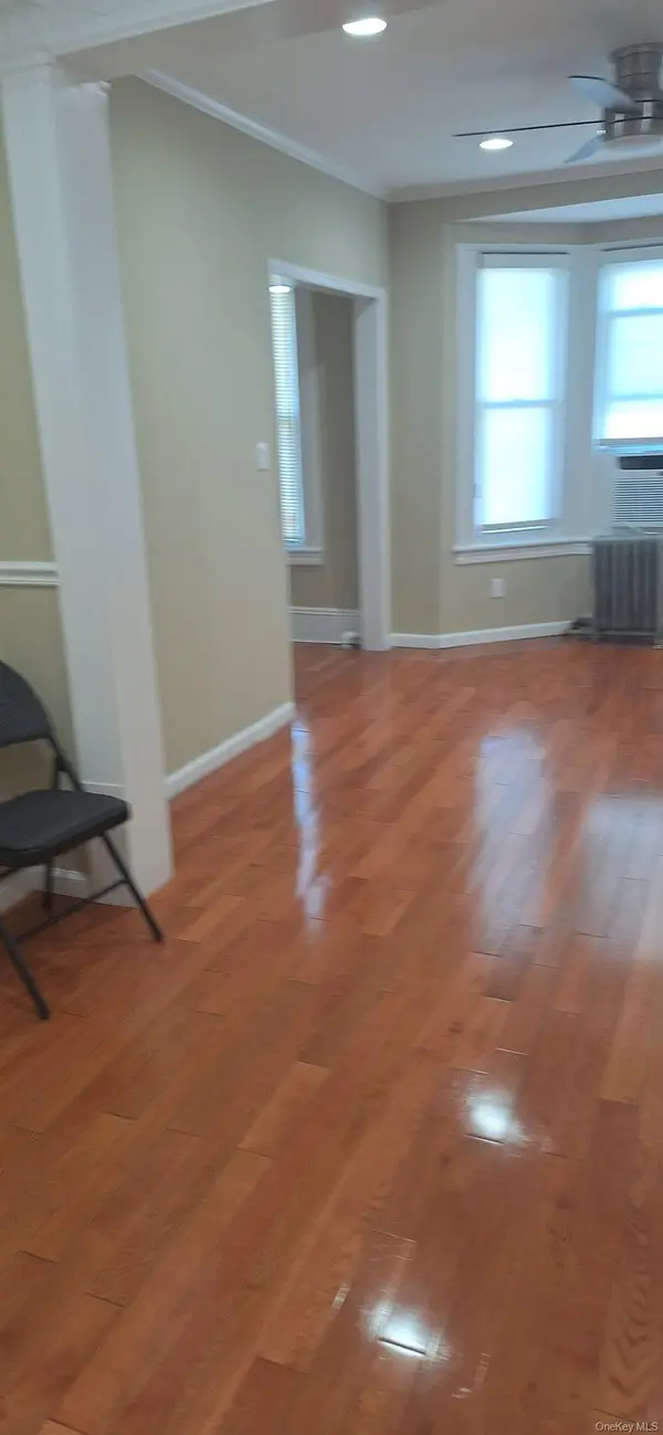8924 87th ST #2nd Floor, Woodhaven, NY 11421