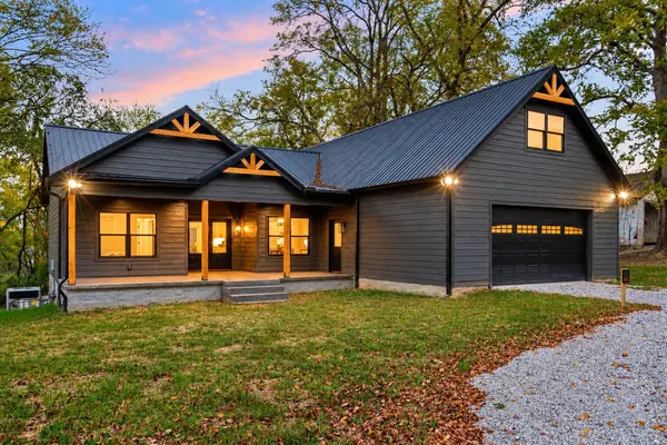 117 Nall Ave, Centerville, TN 37033