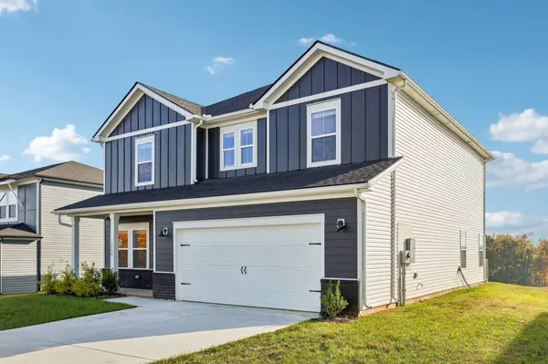 2388 Woodmeadow Dr, Clarksville, TN 37043