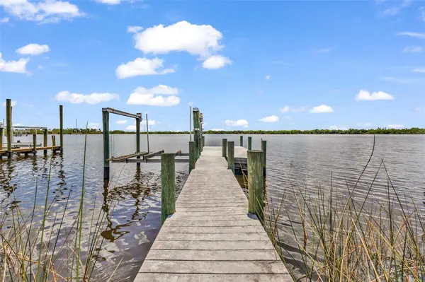 2212 HARBOUR DR, Punta Gorda, FL 33983